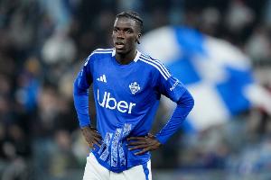 开云体育官网-科莫官方：迪奥昨天训练中右脚跖骨骨折，目前已成功接受手术