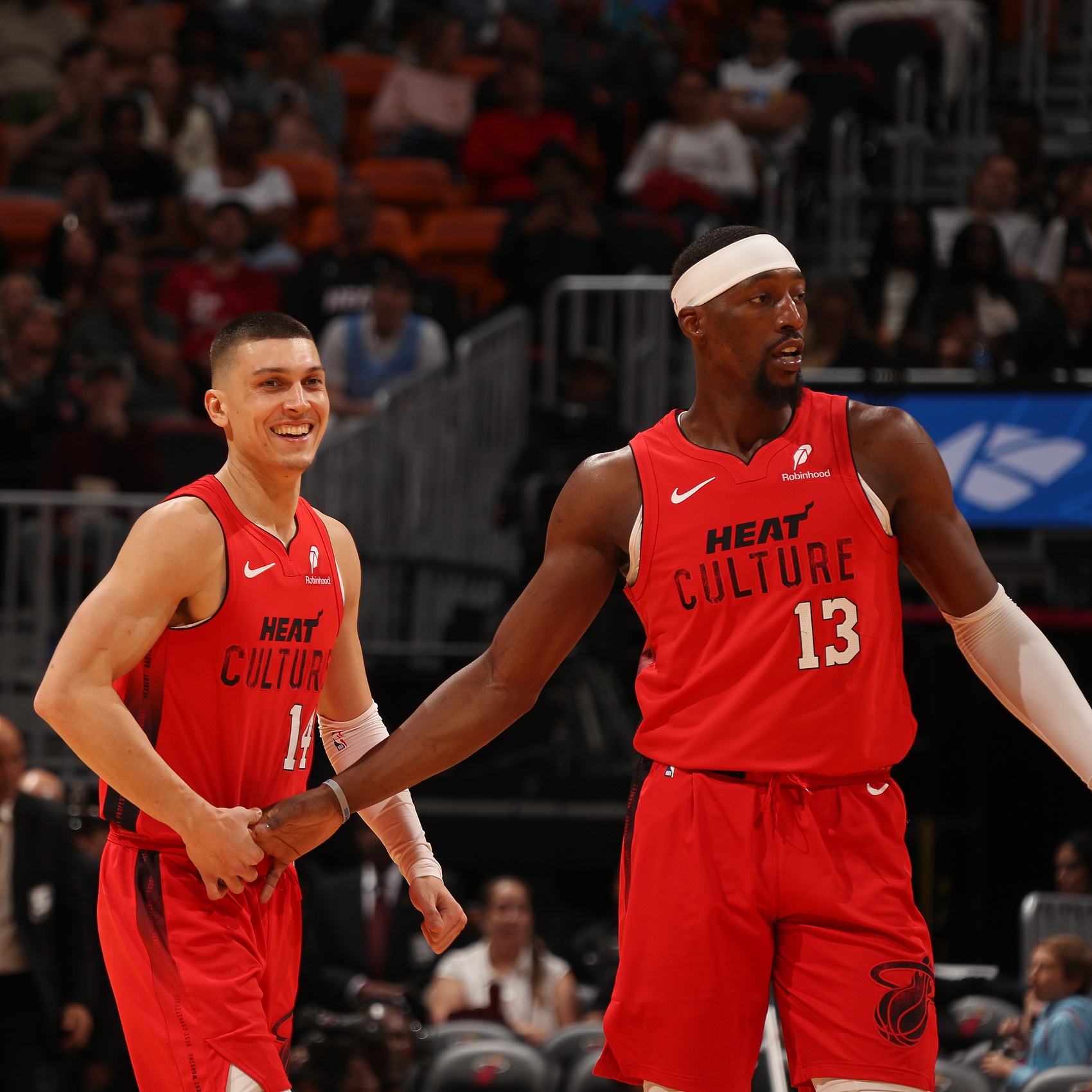 开云体育app下载-东部最新实力梯队:骑士尼克斯目标总决 魔术老鹰补强后蓄势待发