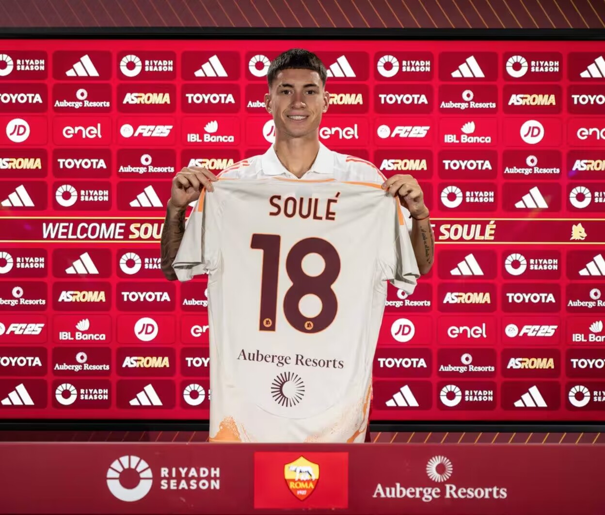 开云体育app下载-意媒:多特蒙德&斯图加特有意苏莱,3000万欧估价无法让罗马放人