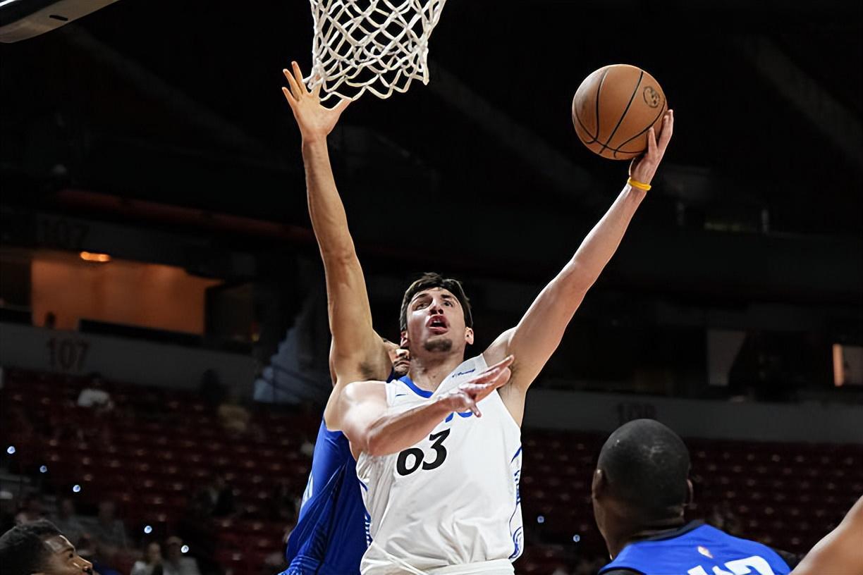 开云体育官网-快船签下一名大六落选秀,他得到的大概率是一份训练营合同?