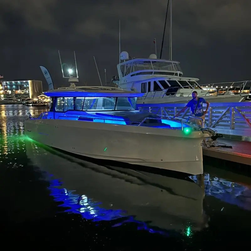 开云体育网页版登录入口-享受假期!克莱-汤普森社媒晒出自己与女友潜水度假照片