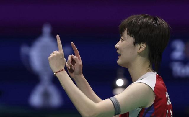 开云体育官网-【夜读】就这个夺冠爽！