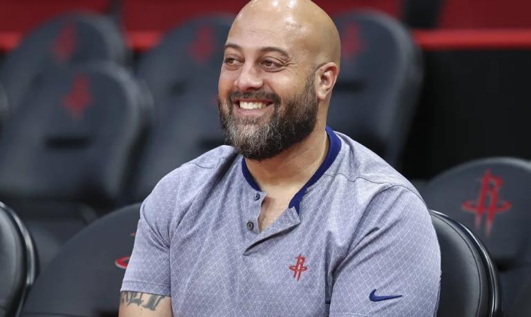 场均21+12+5！申京改打新位置？火箭队斯通摊牌，双塔战术获支持