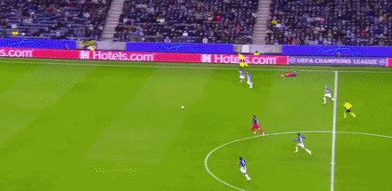 开云体育官网-【早报】进球超贝利+莱万澄清发言！梅西获得呼吸权！