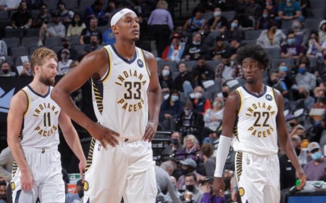 开云体育官网-【早报】进球超贝利+莱万澄清发言！梅西获得呼吸权！