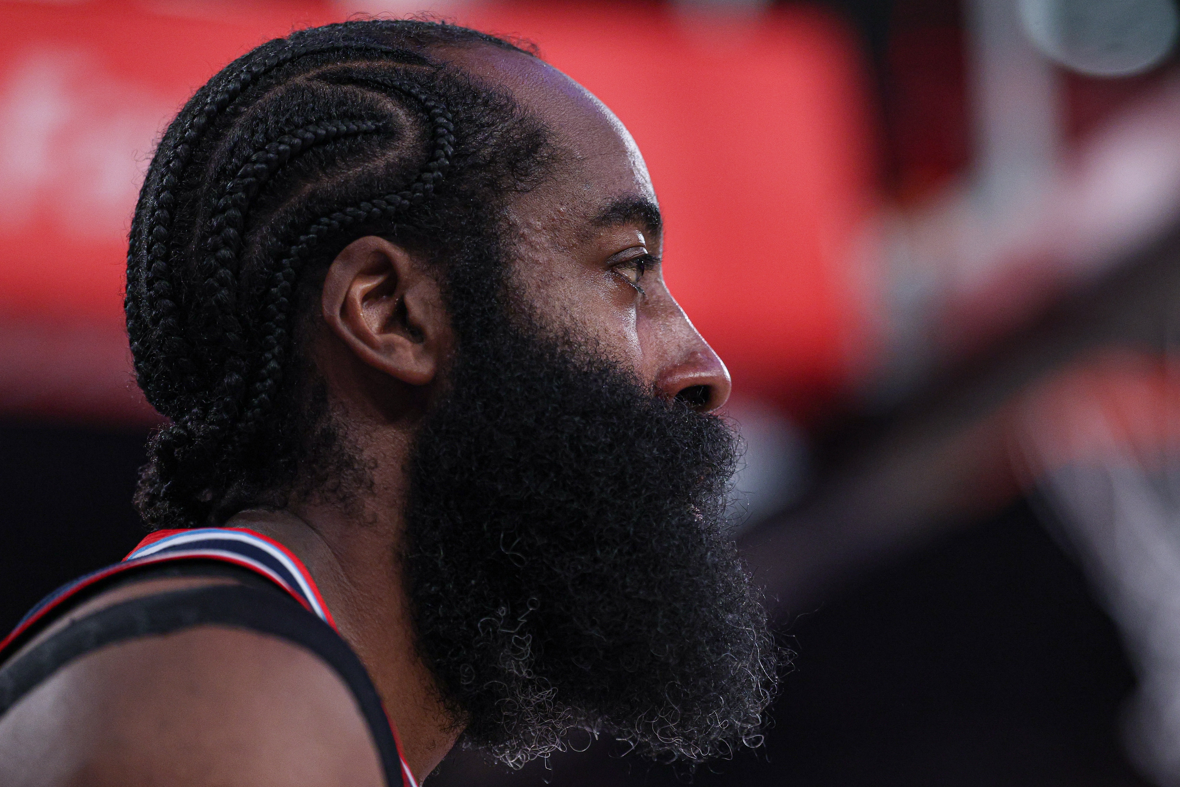 开云体育官网-美记：哈登光薪资就4亿 有代言&amp;生意还嫌赚得少？他想要多少钱？